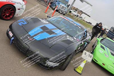 media/Jan-18-2026-CalClub SCCA (Sun) [[8bc6468723]]/Around the Pits/